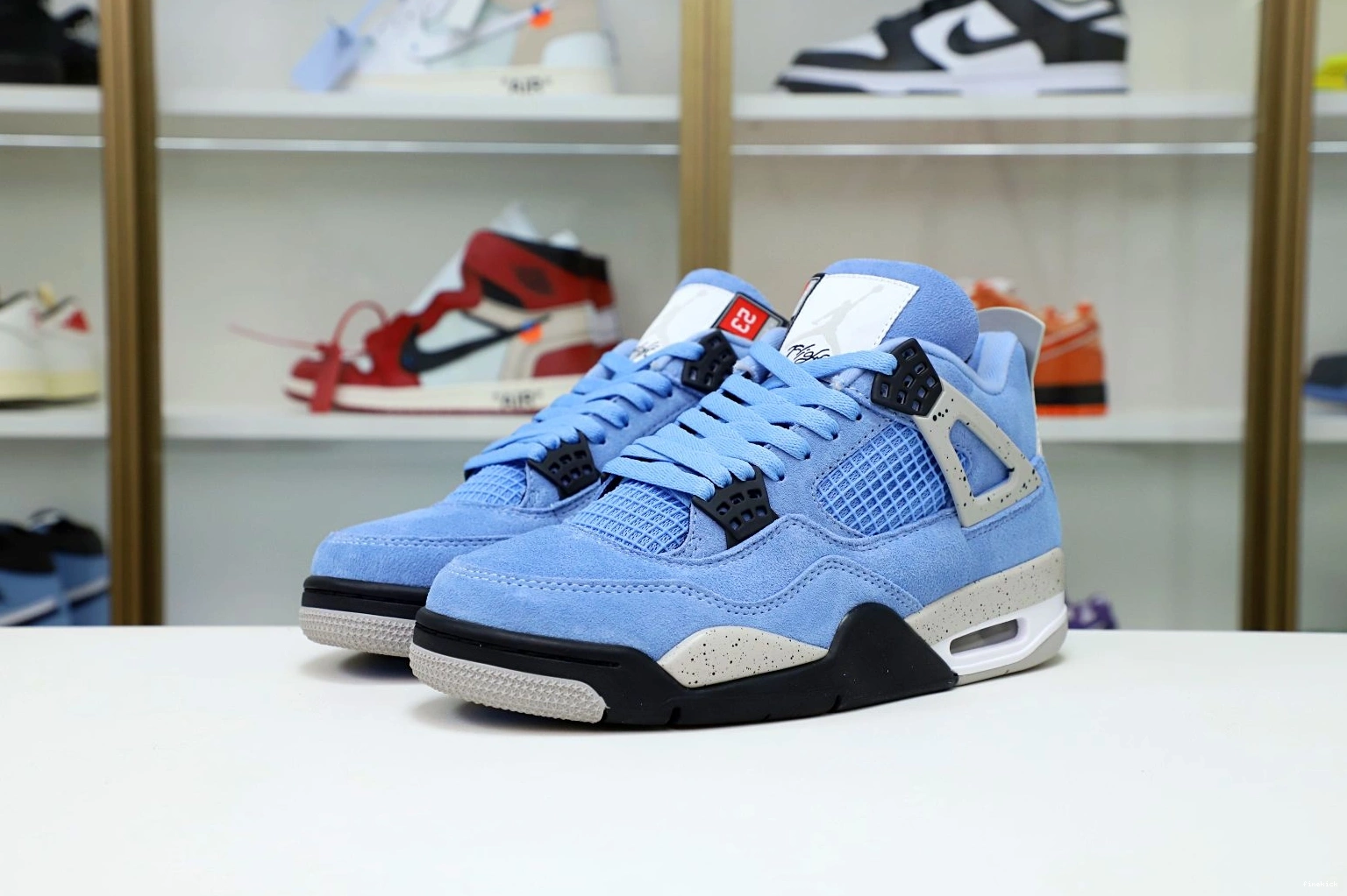 JORDAN 4 UNIVERSITY BLUE AIR 0928